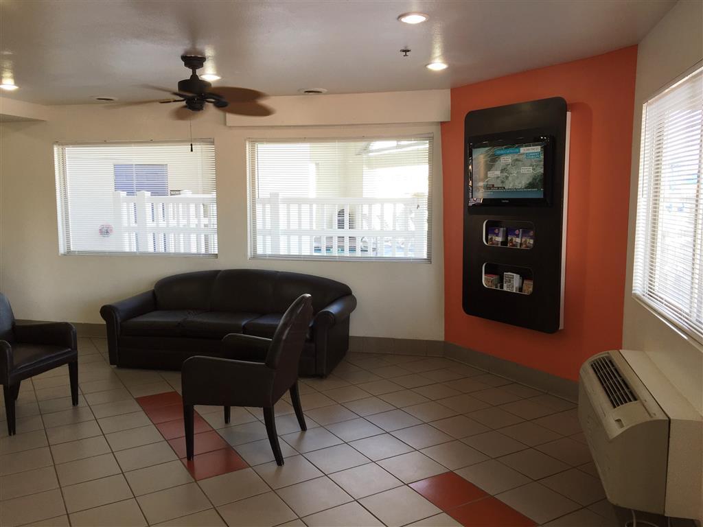 Motel 6-Brownsville, Tx North Интерьер фото