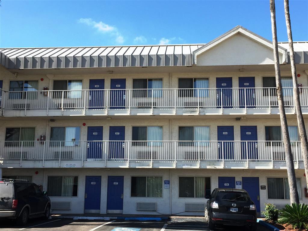 Motel 6-Brownsville, Tx North Экстерьер фото