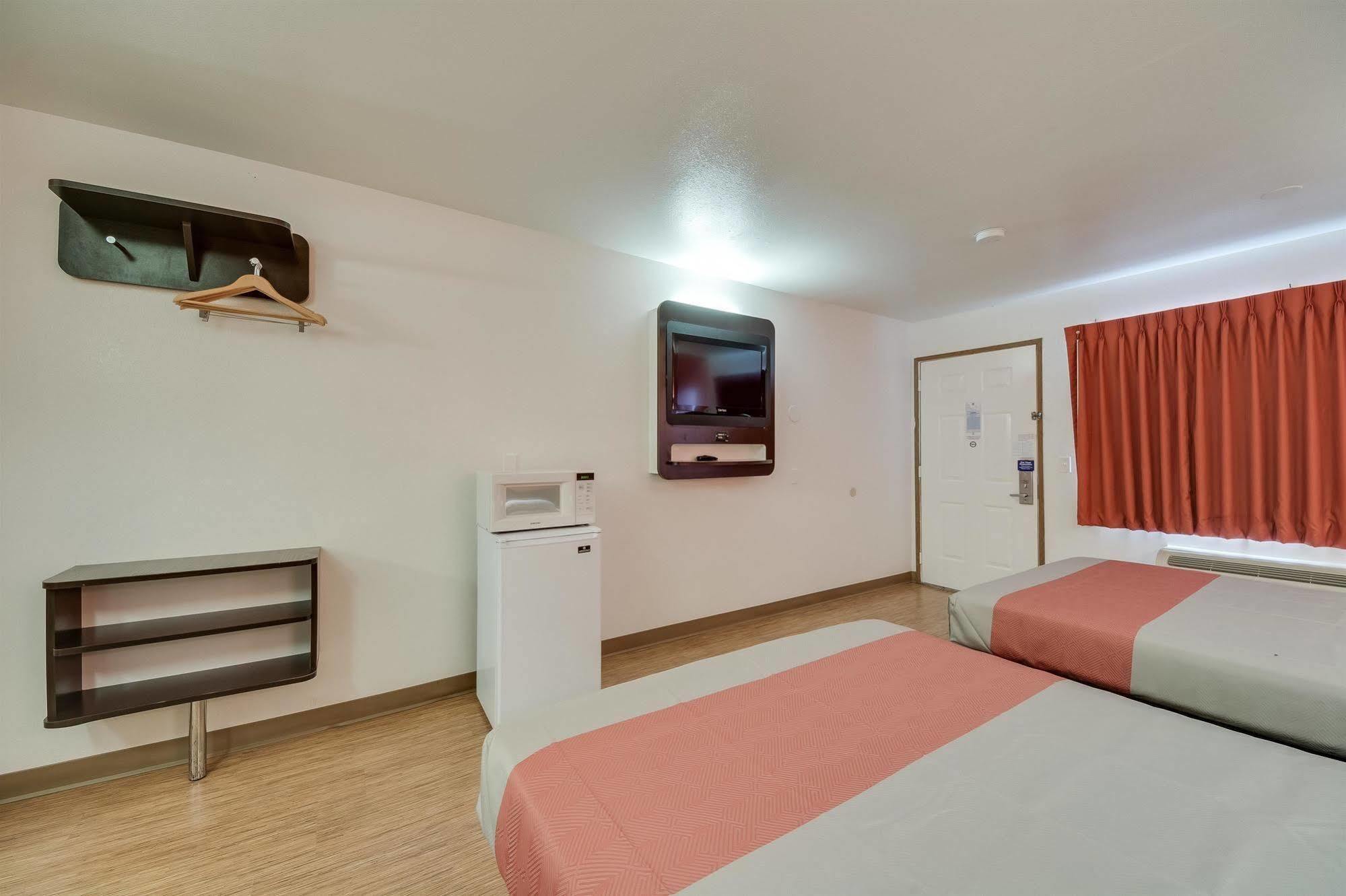 Motel 6-Brownsville, Tx North Экстерьер фото