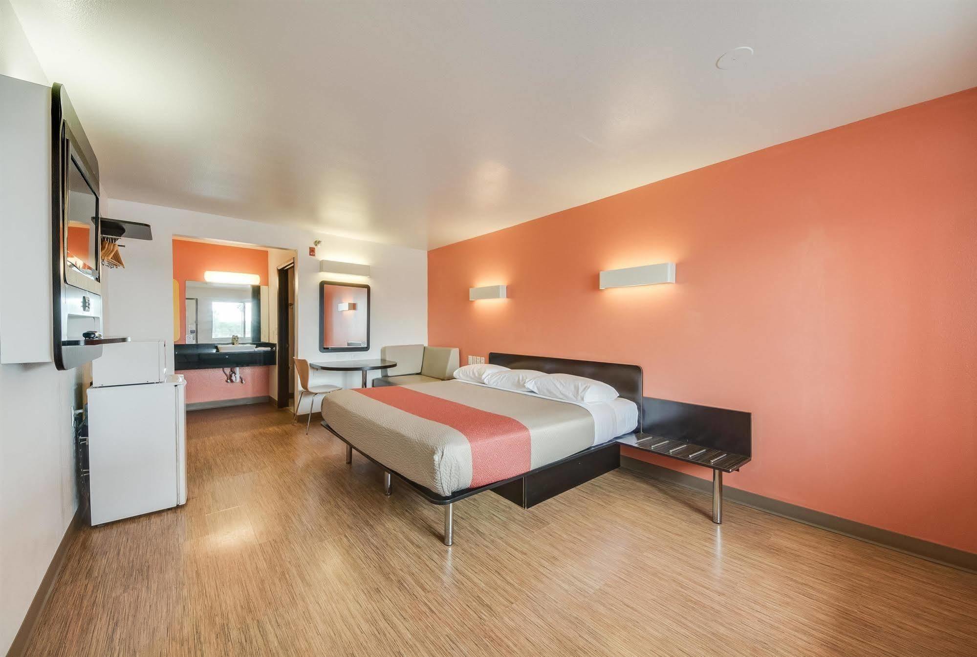 Motel 6-Brownsville, Tx North Экстерьер фото