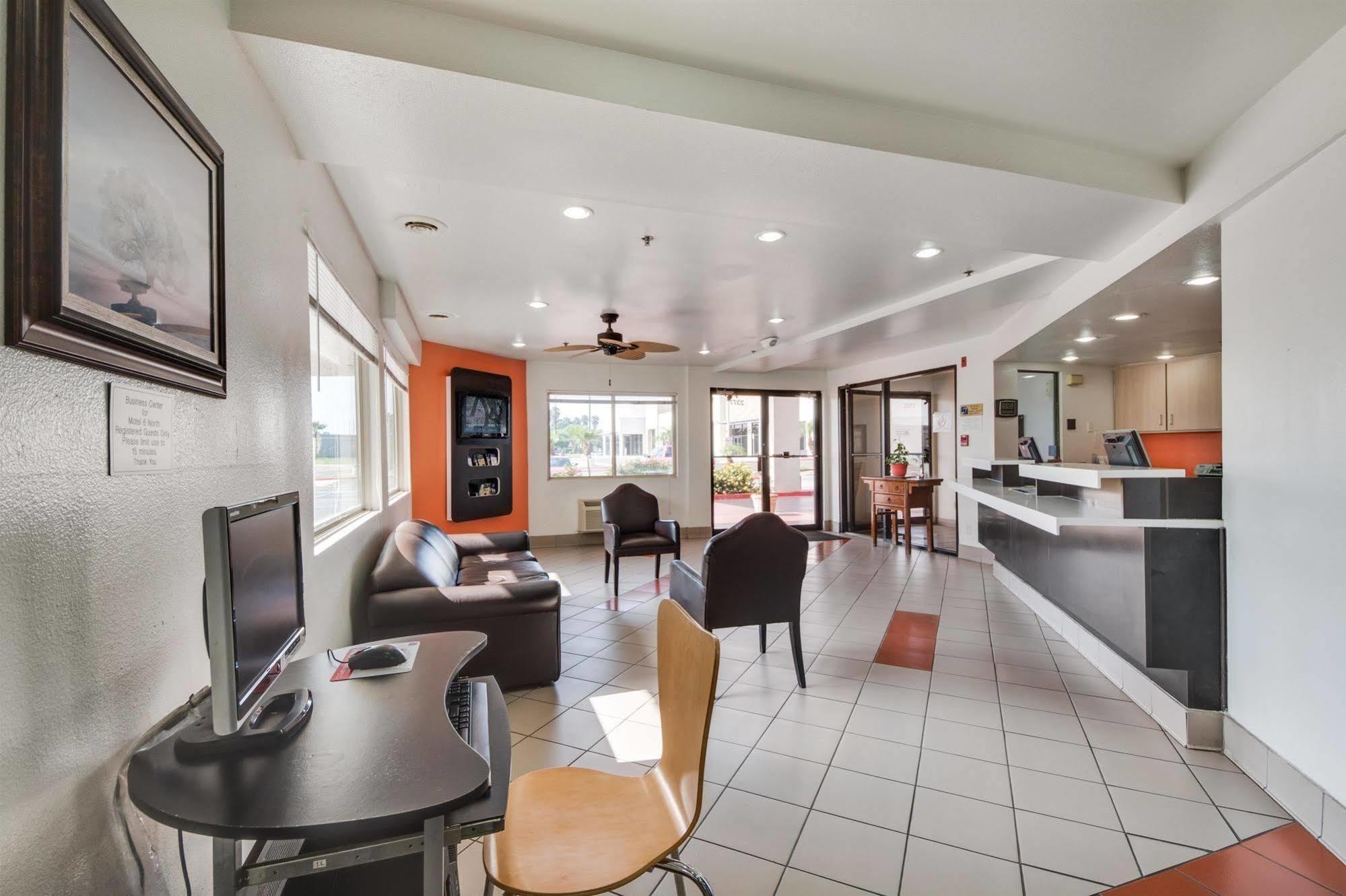 Motel 6-Brownsville, Tx North Экстерьер фото