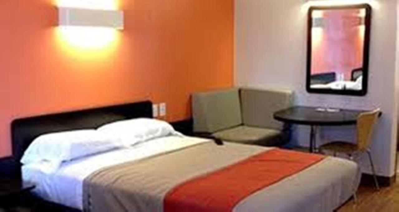 Motel 6-Brownsville, Tx North Экстерьер фото
